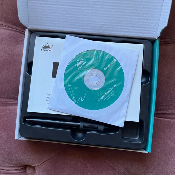 Huion Drawing Tablet H420 - Picture 4 of 5